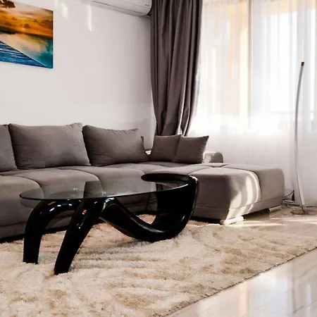 Lighthouse Golf Resort, 75 Mp2, With Balcony Balchik