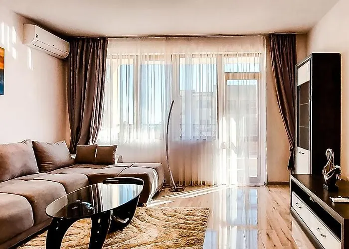 Lighthouse Golf Resort, 75 Mp2, With Balcony Апартамент Балчик