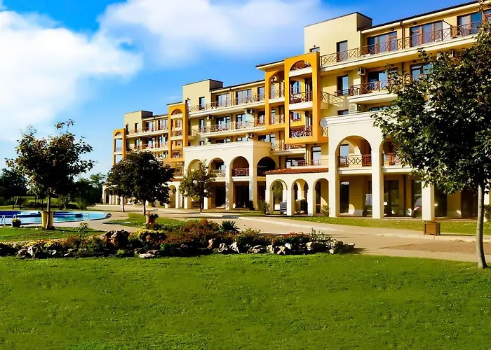 Lighthouse Golf Resort, 75 Mp2, With Balcony Апартамент