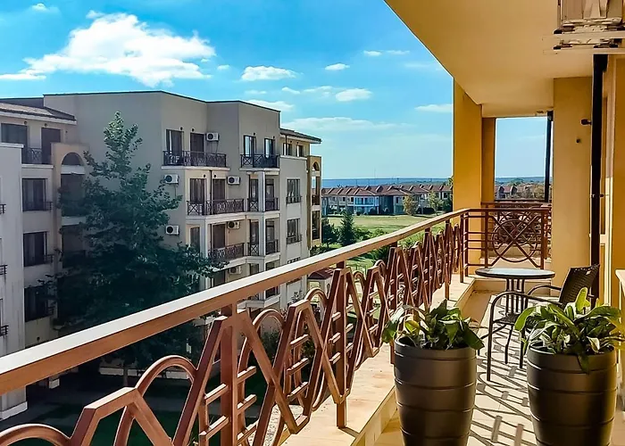 Lighthouse Golf Resort, 75 Mp2, With Balcony Апартамент *